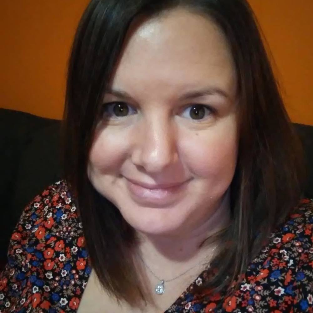Meet your Posher, Monica